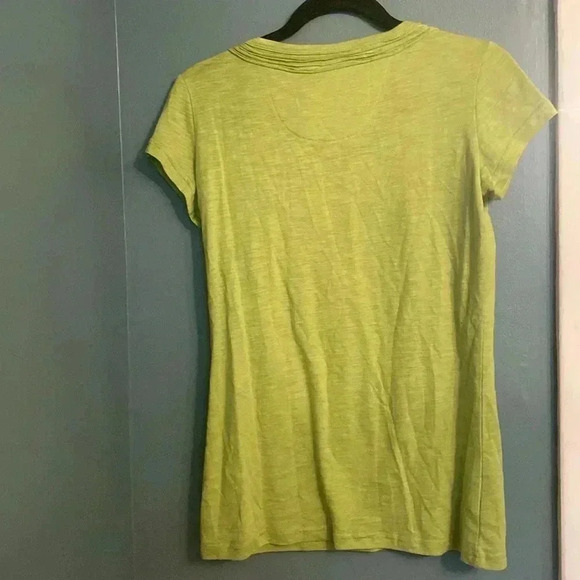 Kuhl womens Tshirt - small - green - short sleeve - vneck - buttons - like new - Picture 5 of 5